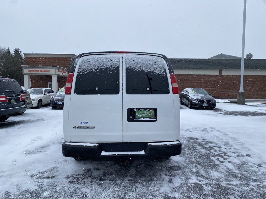 2007 Chevrolet Express Image 6