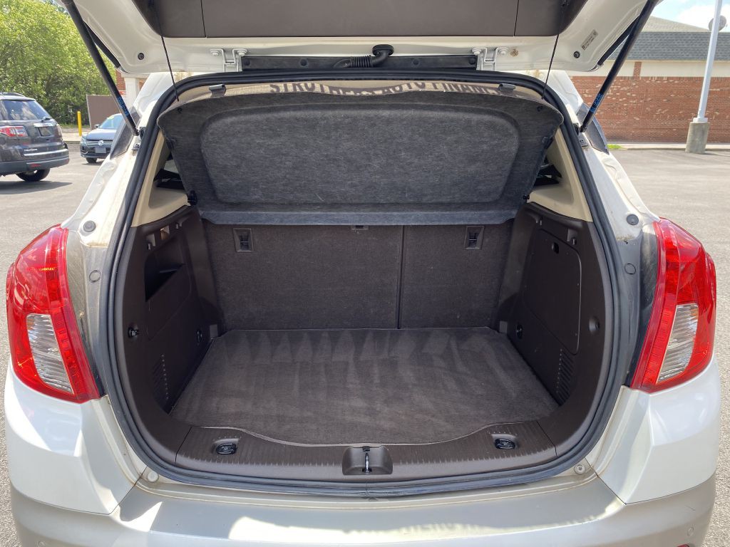 2016 Buick Enclave Image 16