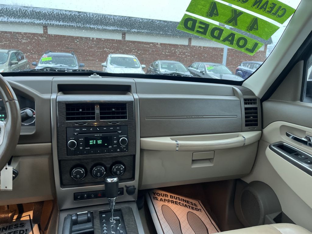 2011 Jeep Liberty Image 11