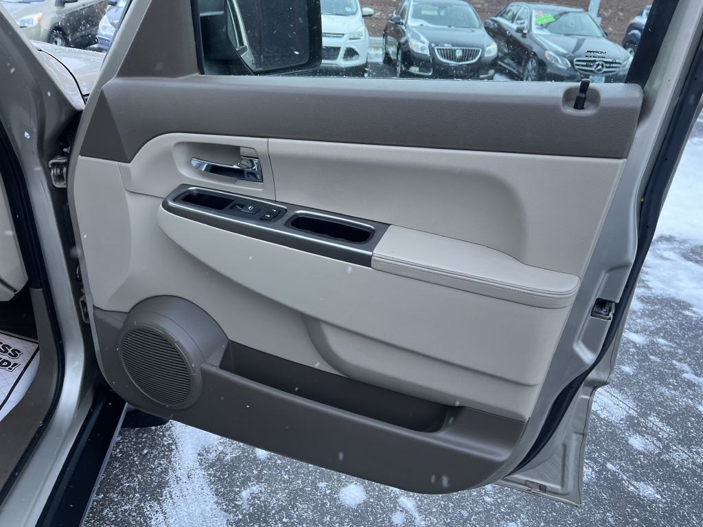 2011 Jeep Liberty Image 23