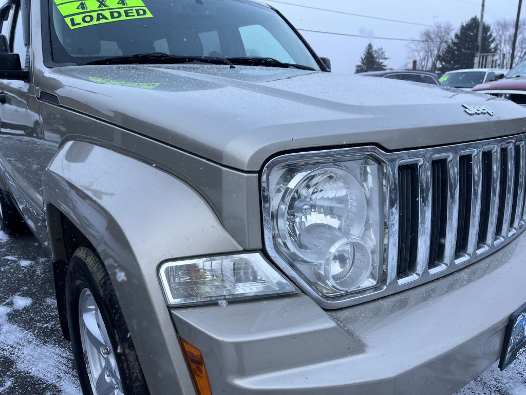 2011 Jeep Liberty Image 25