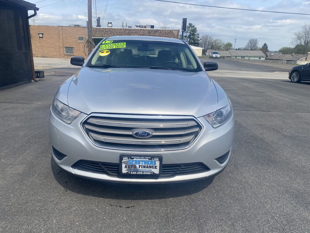 2013 Ford Taurus Image 2