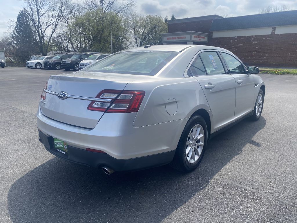 2013 Ford Taurus Image 5