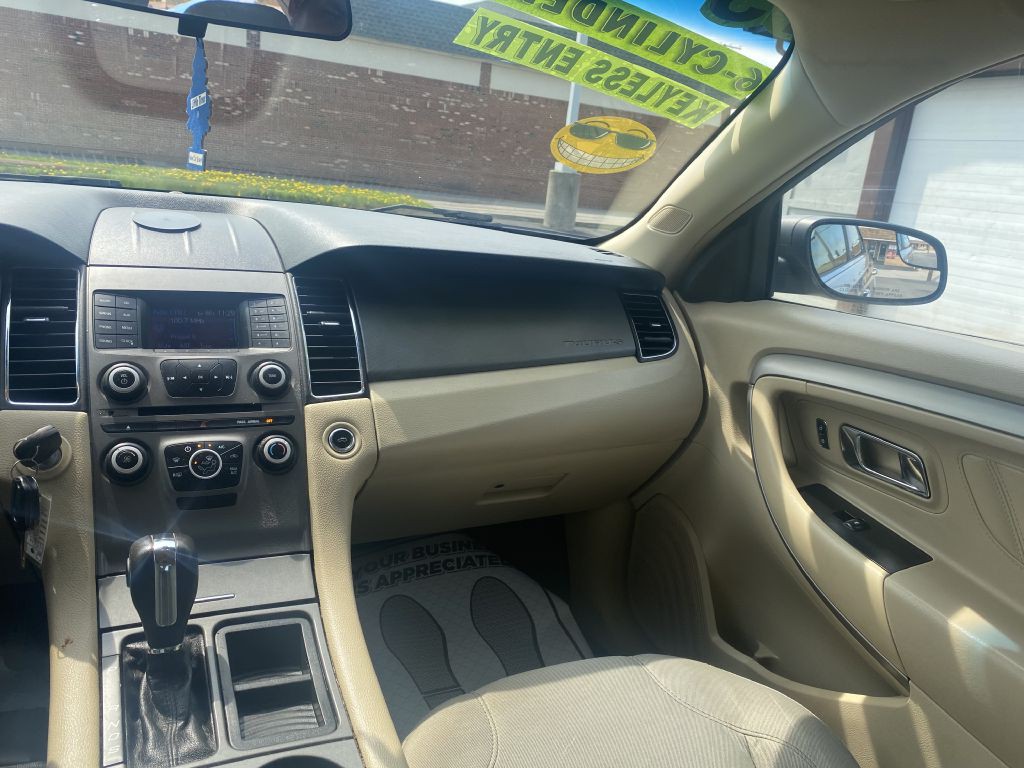2013 Ford Taurus Image 11