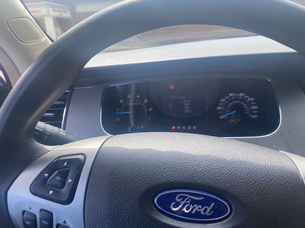 2013 Ford Taurus Image 12