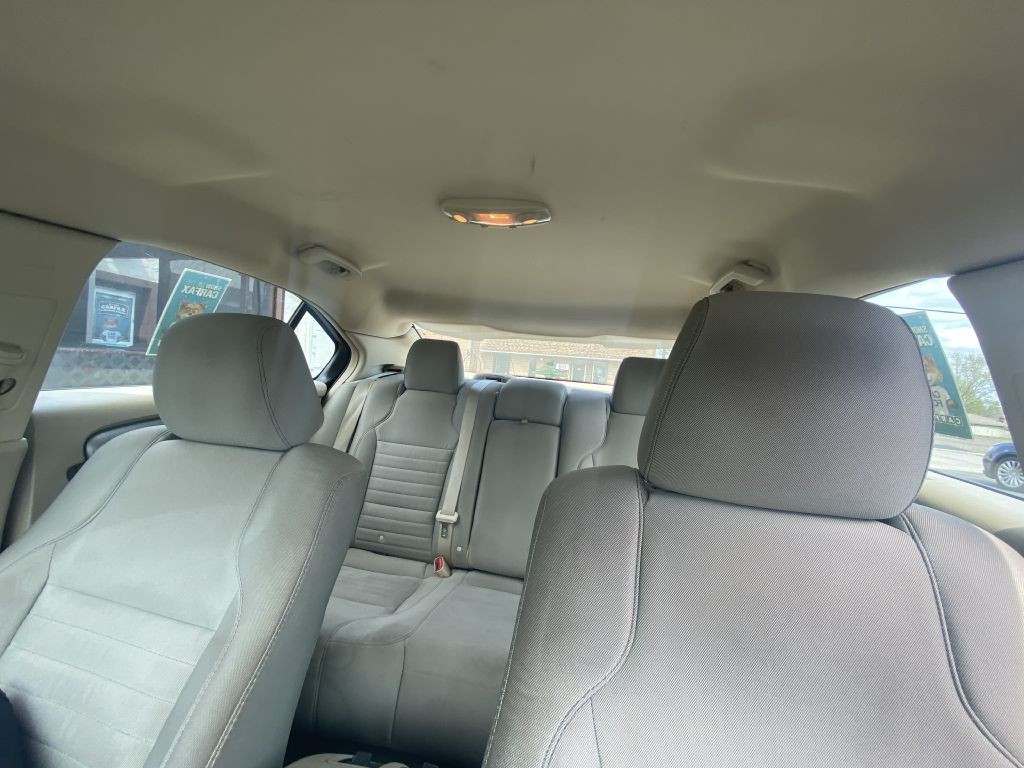 2013 Ford Taurus Image 18