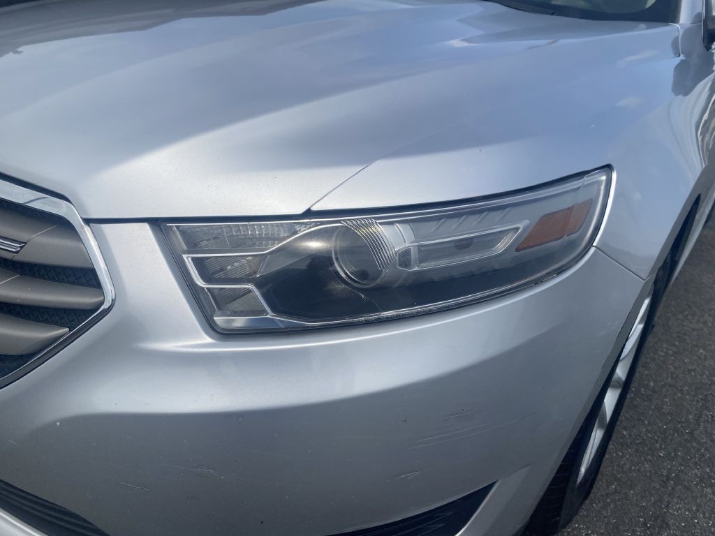 2013 Ford Taurus Image 24