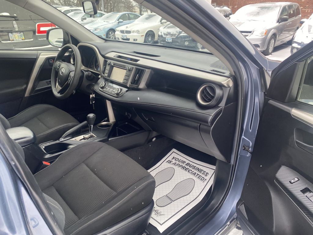 2013 Toyota Rav4 Image 18