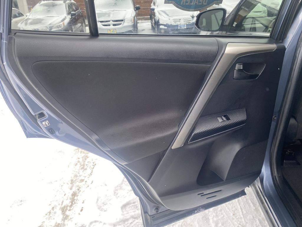 2013 Toyota Rav4 Image 21
