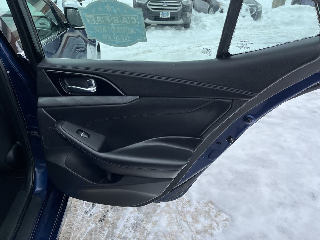 2016 Nissan Maxima Image 20