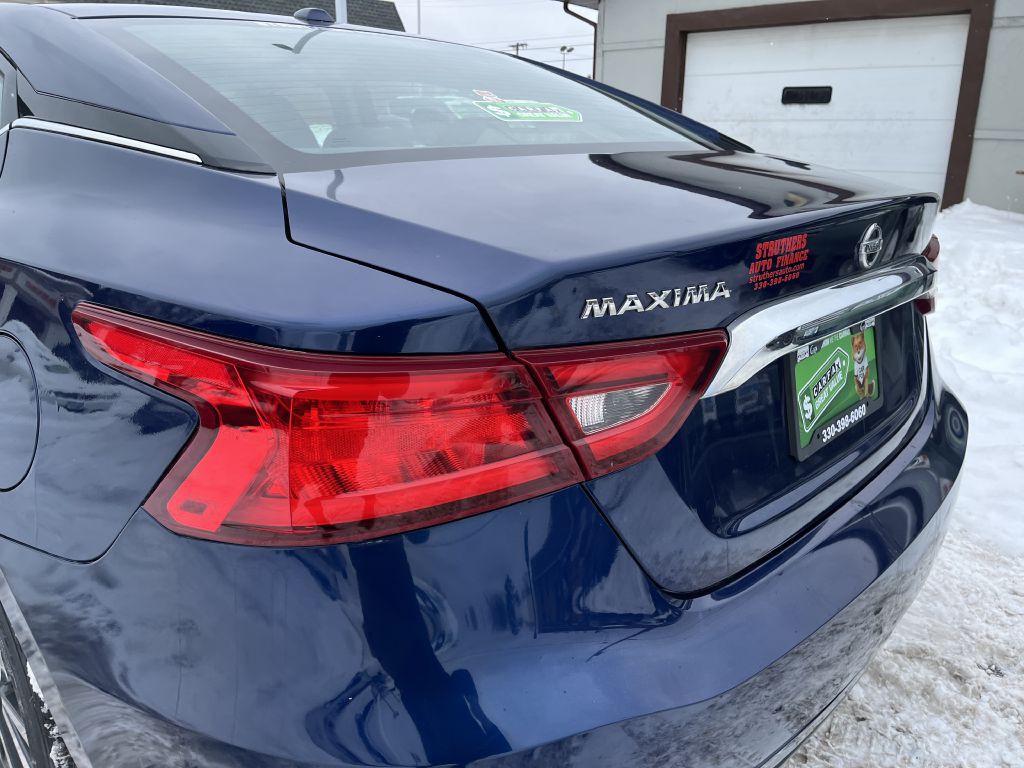 2016 Nissan Maxima Image 24