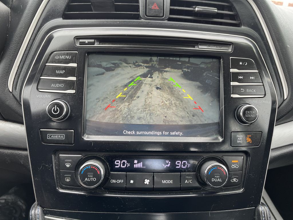 2016 Nissan Maxima Image 25