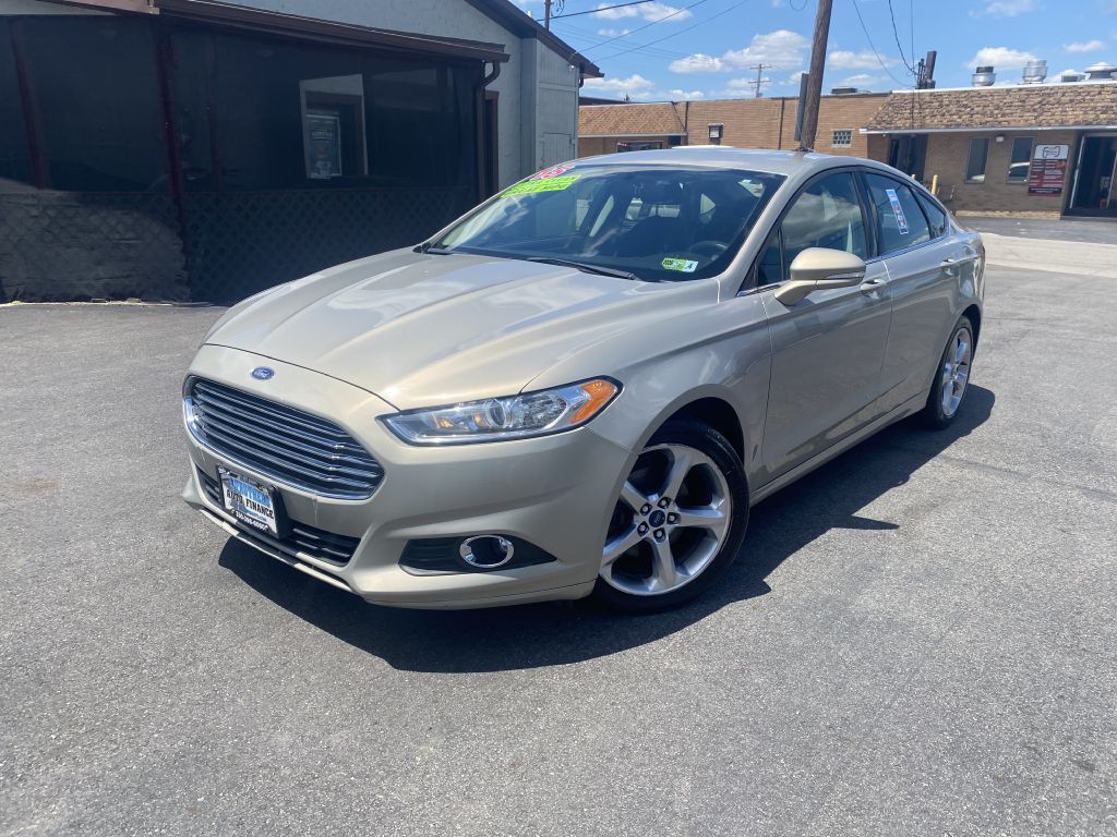 2015 Ford Fusion Image 1