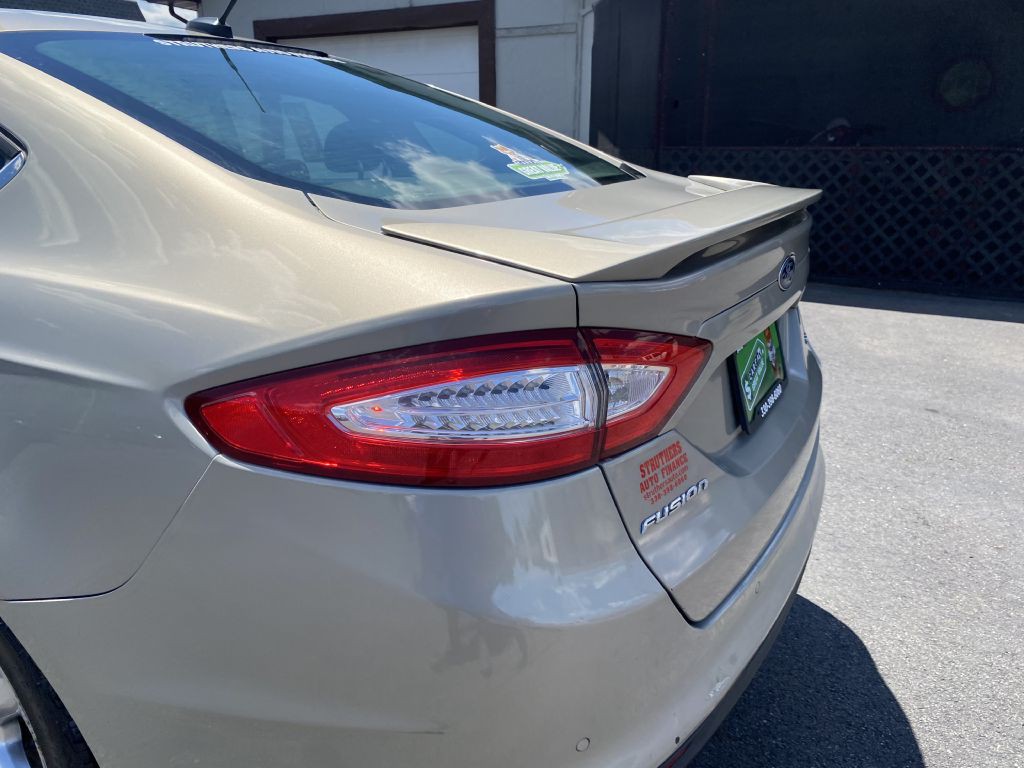 2015 Ford Fusion Image 24
