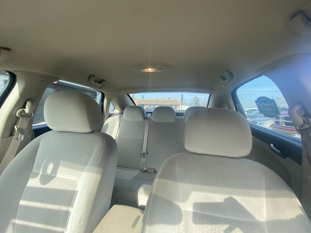 2010 Chevrolet Impala Image 18