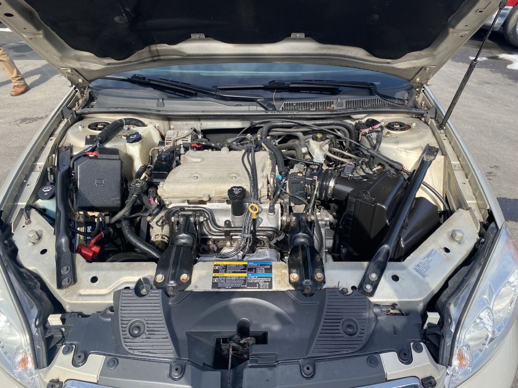 2010 Chevrolet Impala Image 23