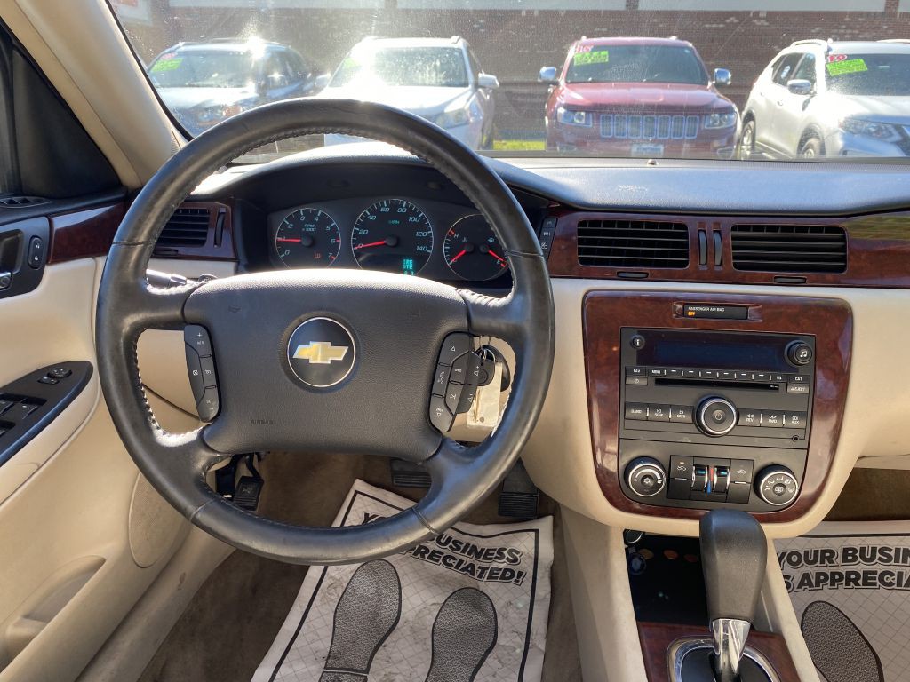 2010 Chevrolet Impala Image 10