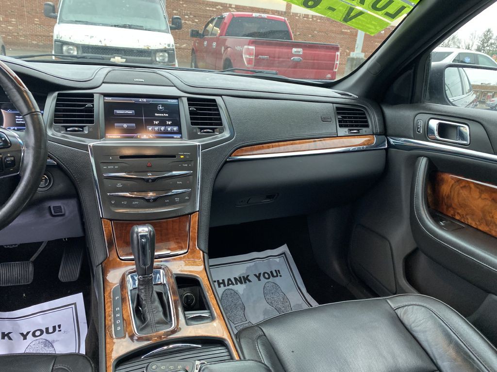2014 Lincoln MKS Image 10