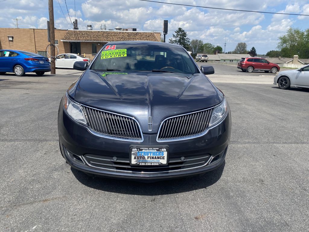 2014 Lincoln MKS Image 2