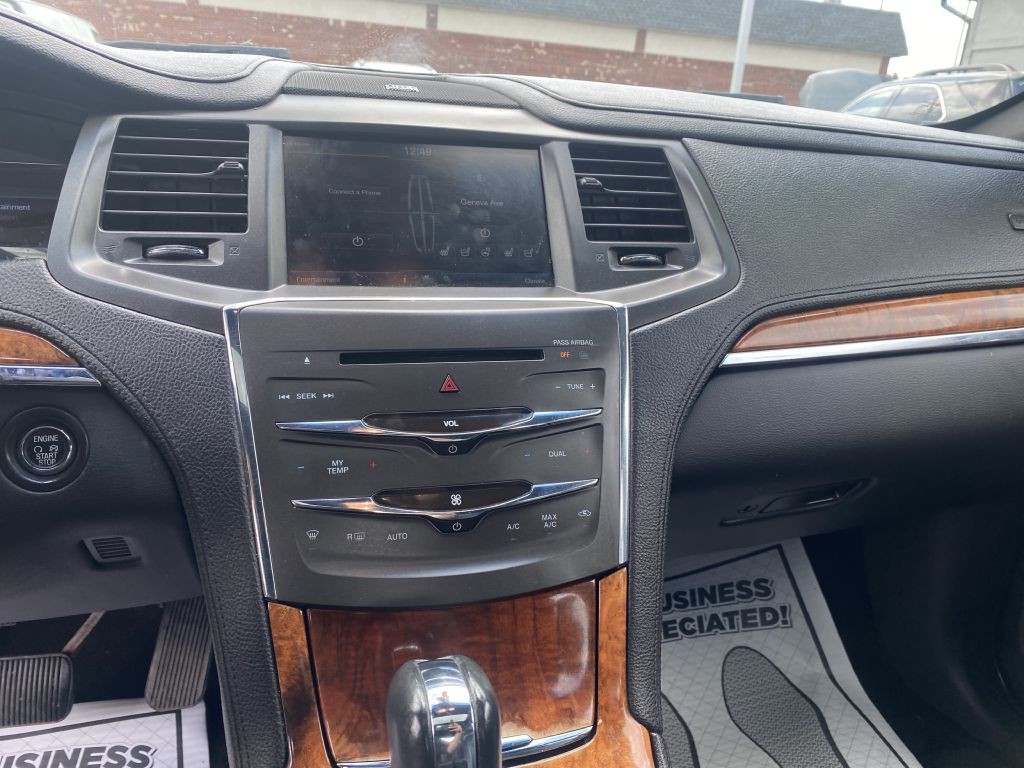 2014 Lincoln MKS Image 13