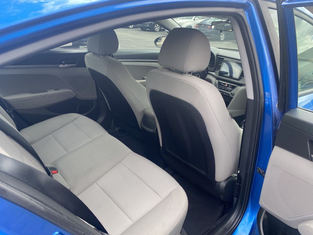 2018 Hyundai Elantra Image 16