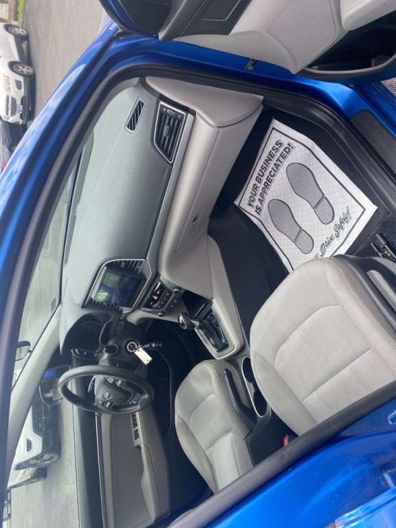 2018 Hyundai Elantra Image 17