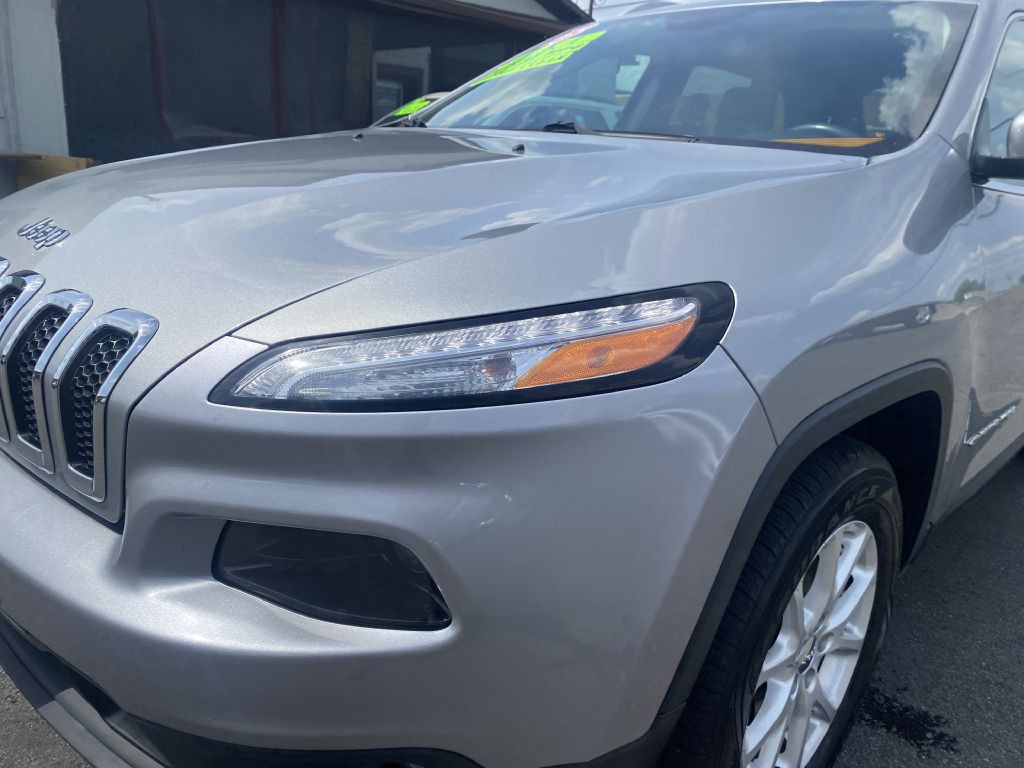 2015 Jeep Cherokee Image 25