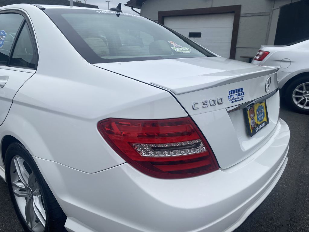 2013 Mercedes-Benz C-Class Image 25