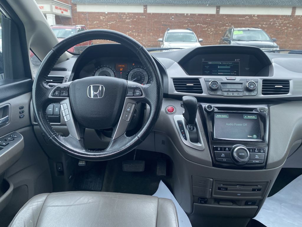 2016 Honda Odyssey Image 10