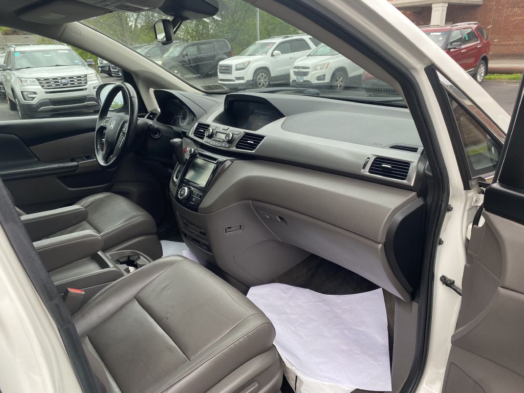 2016 Honda Odyssey Image 19