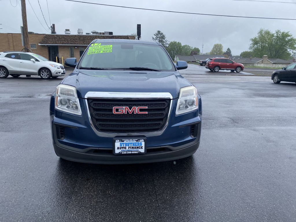 2017 GMC Terrain Image 2