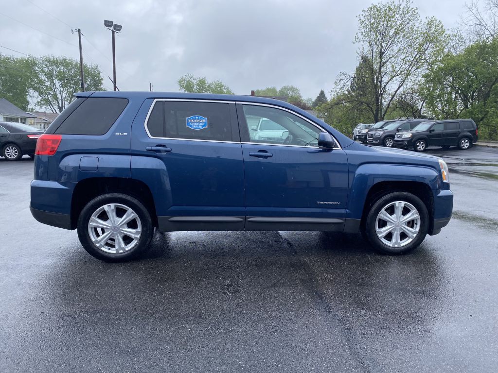 2017 GMC Terrain Image 4