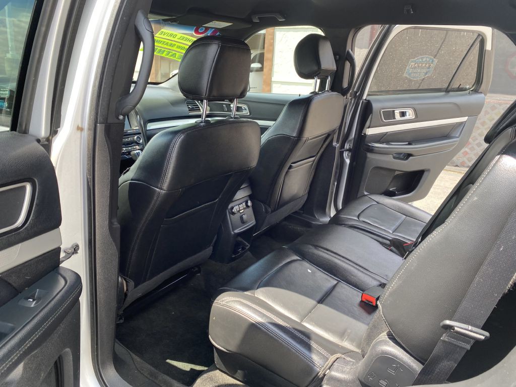 2016 Ford Explorer Image 15