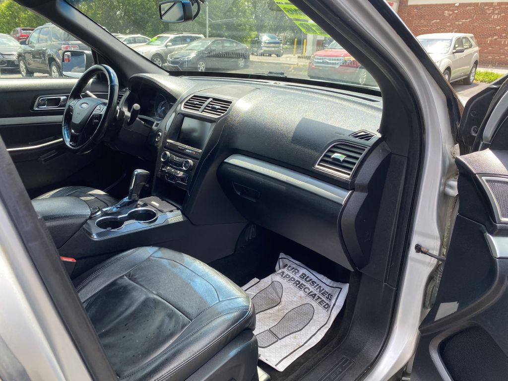 2016 Ford Explorer Image 19