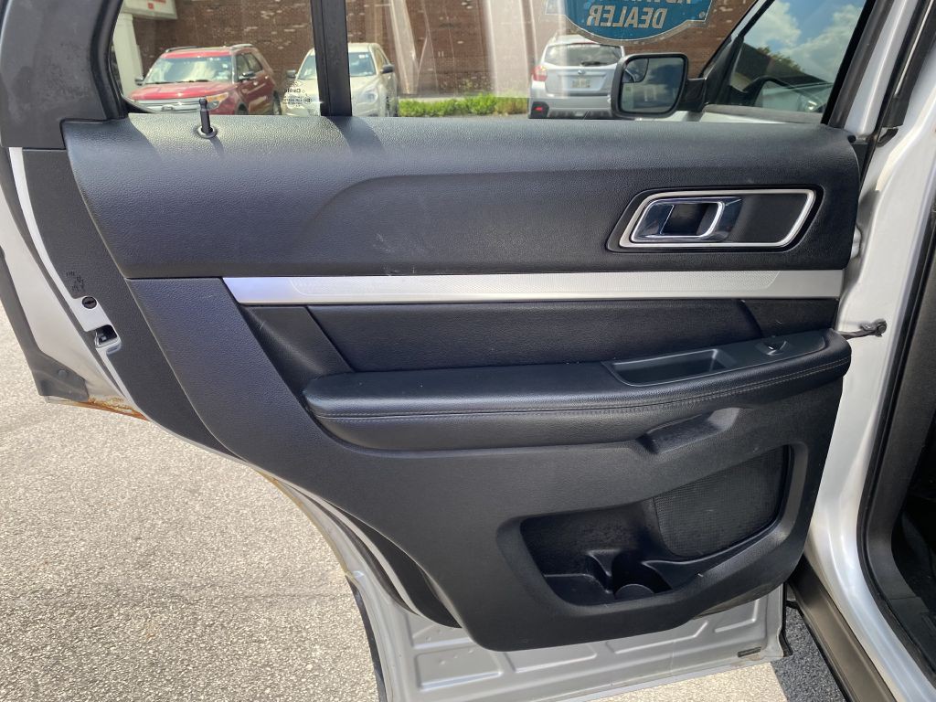 2016 Ford Explorer Image 22
