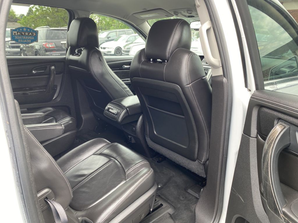 2016 GMC Acadia Image 18