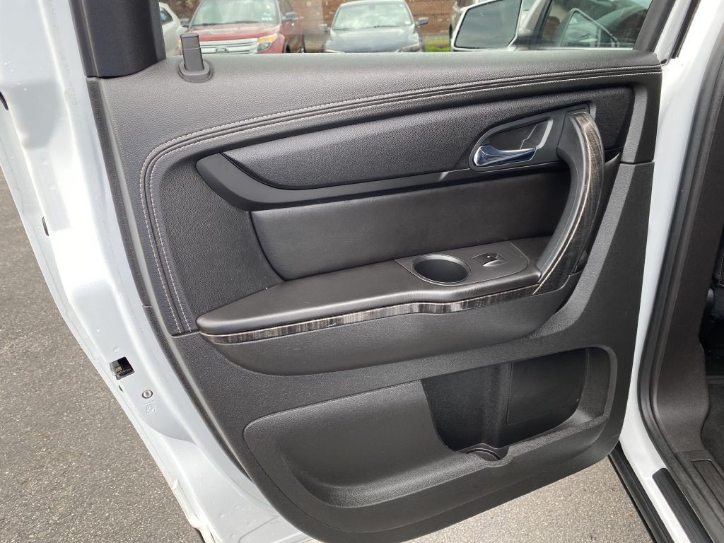 2016 GMC Acadia Image 22