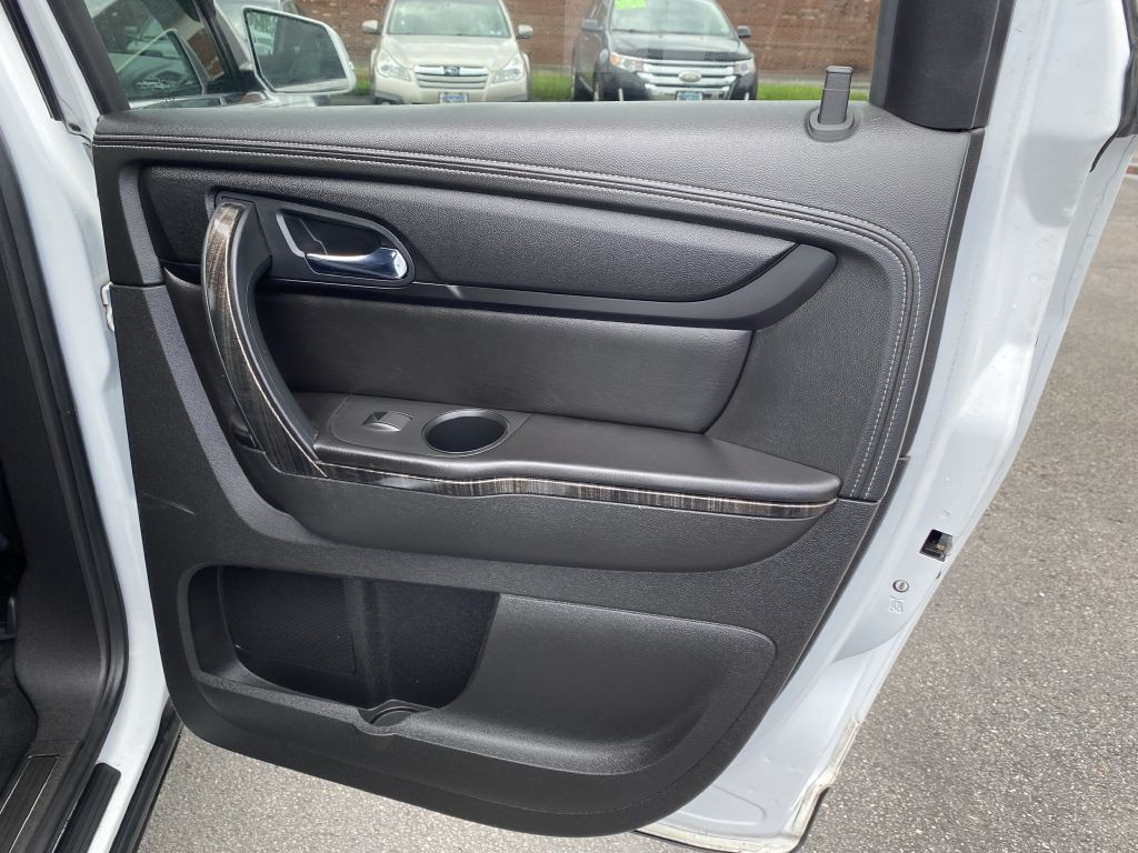 2016 GMC Acadia Image 23