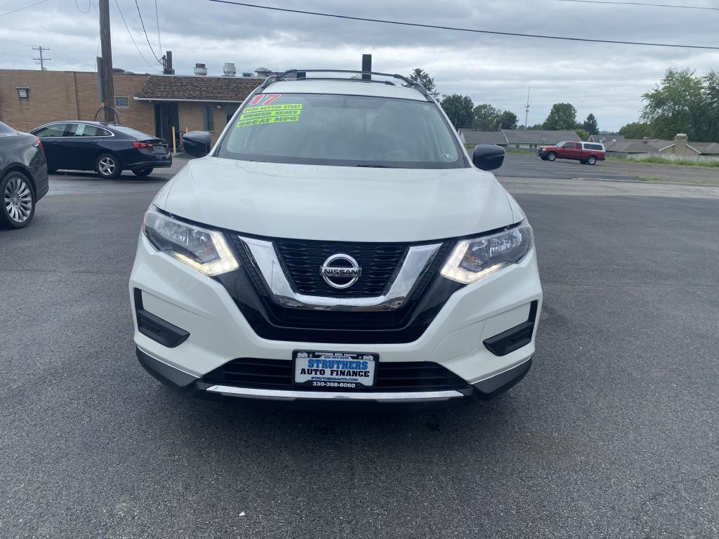 2017 Nissan Rogue Image 2