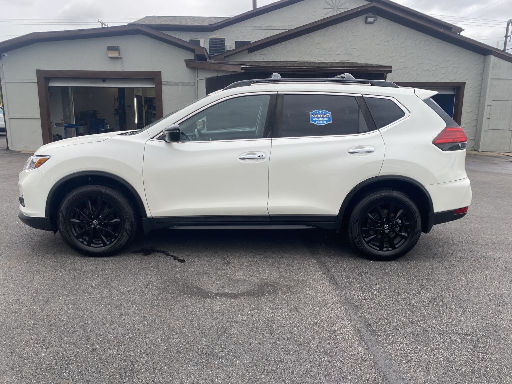 2017 Nissan Rogue Image 8