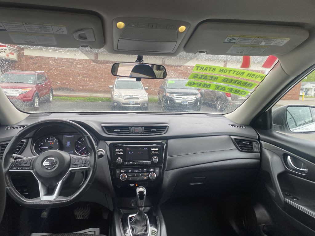 2017 Nissan Rogue Image 9