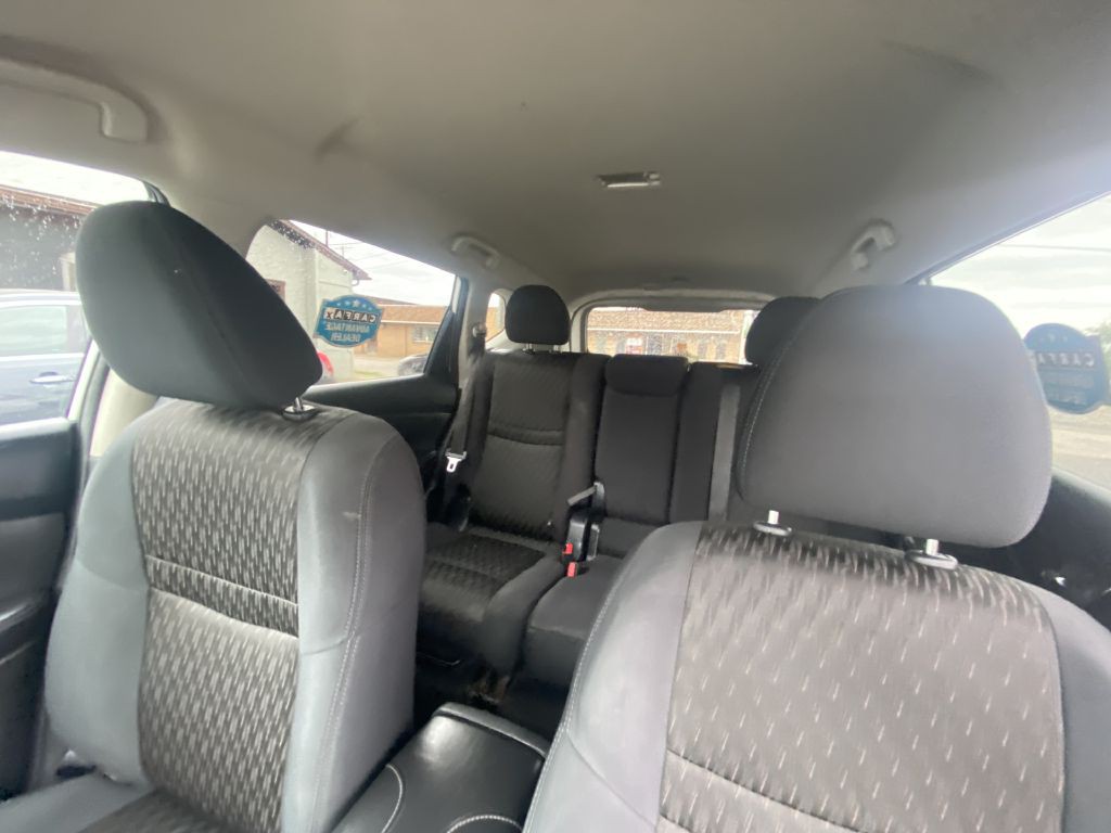 2017 Nissan Rogue Image 19