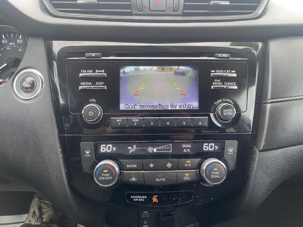 2017 Nissan Rogue Image 27