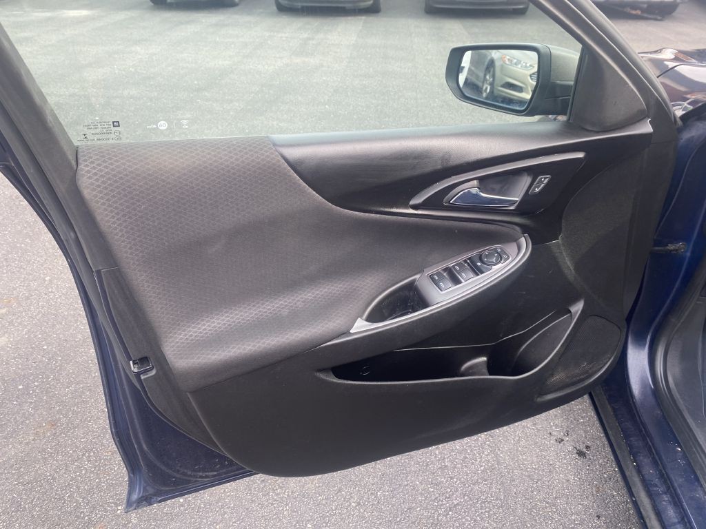 2018 Chevrolet Malibu Image 19