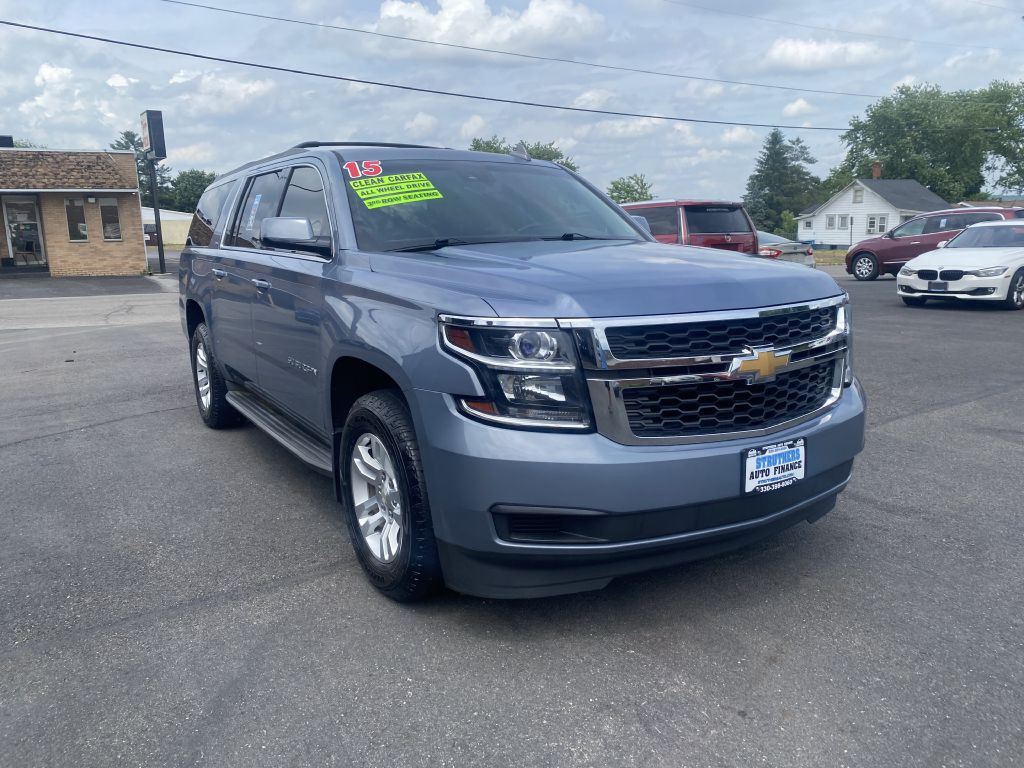 2015 Chevrolet Suburban Image 3