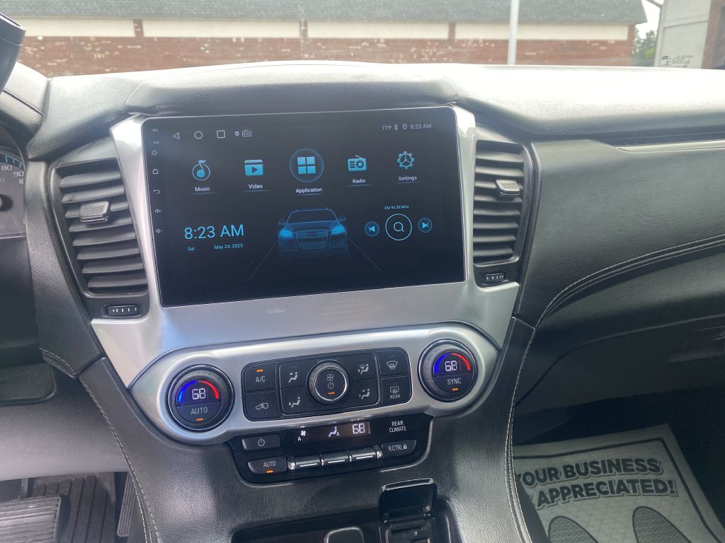 2015 Chevrolet Suburban Image 13