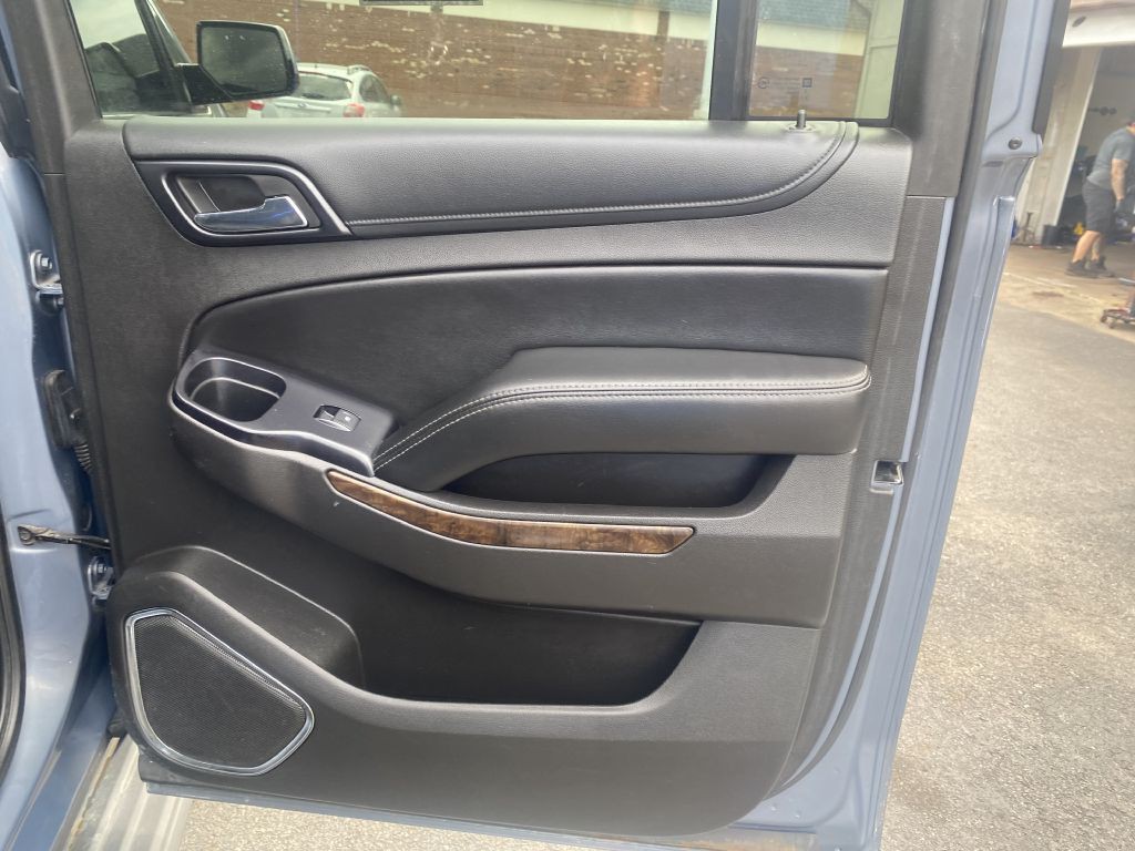 2015 Chevrolet Suburban Image 23