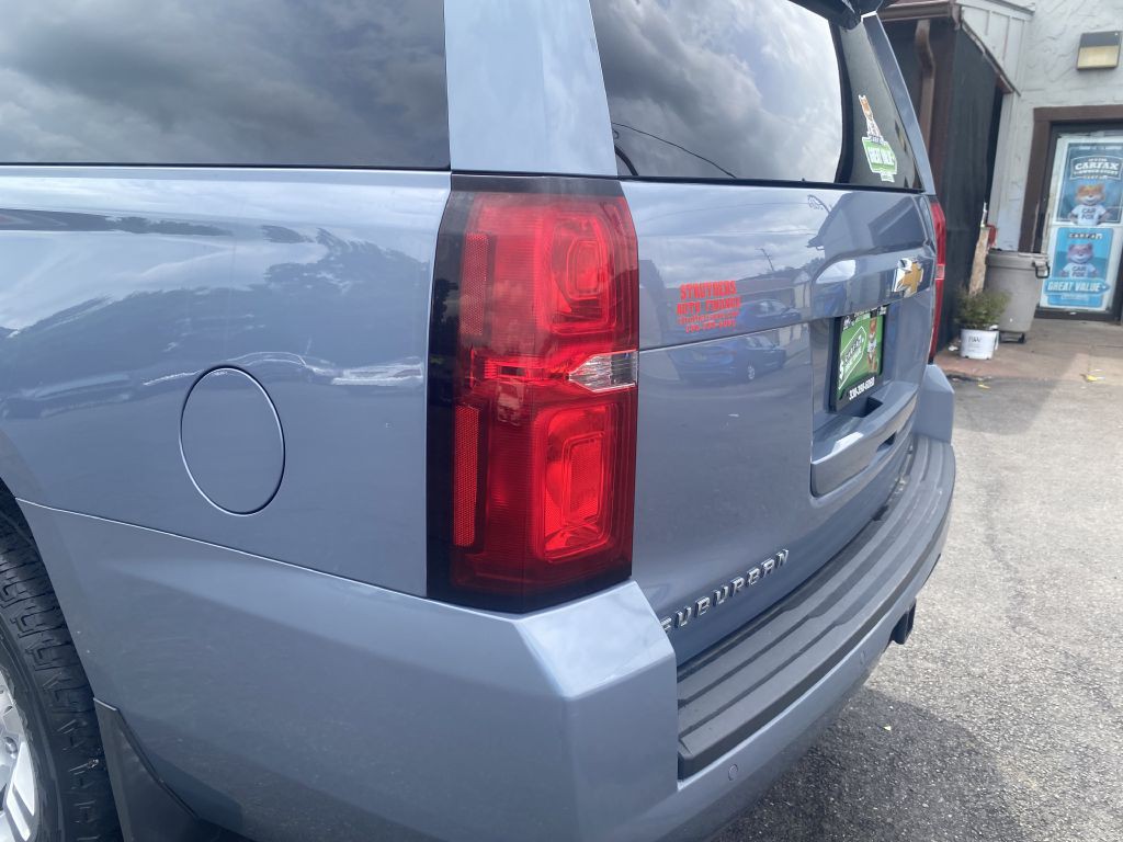 2015 Chevrolet Suburban Image 27