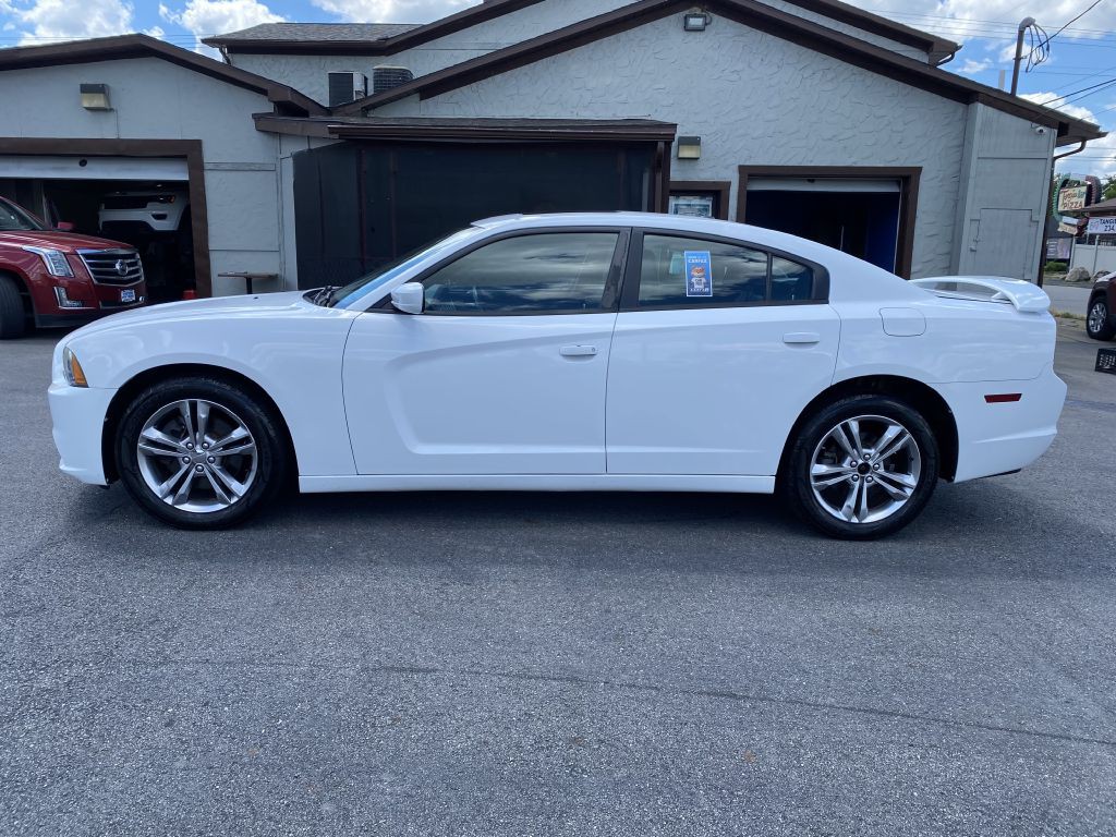 2014 Dodge Charger Image 8