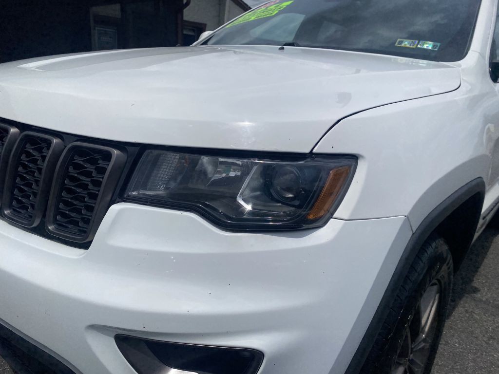 2016 Jeep Grand Cherokee Image 25
